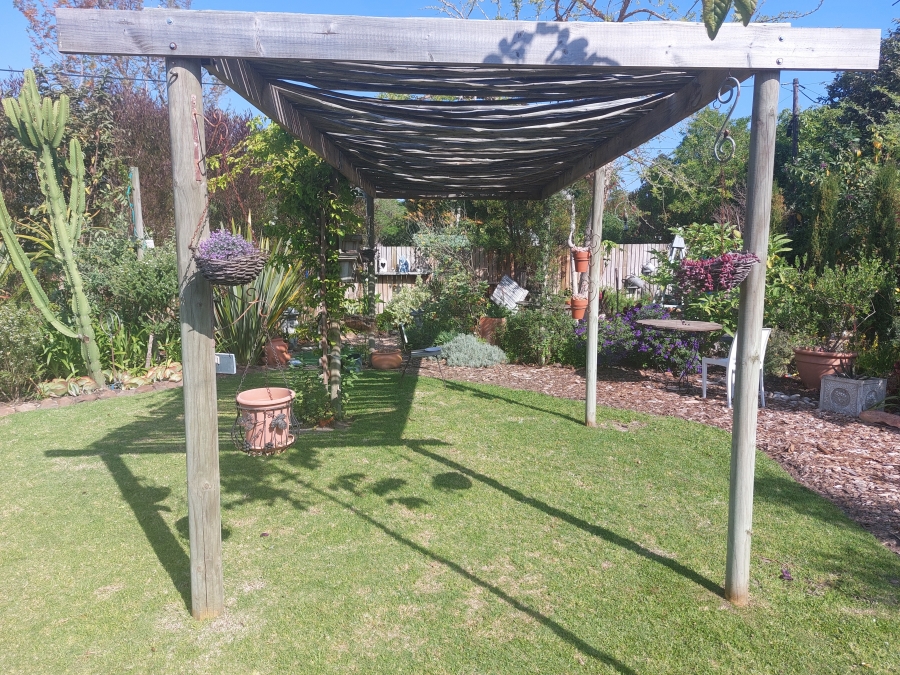 2 Bedroom Property for Sale in The Island Western Cape